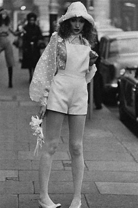 Vintage Everyday 40 Incredible Street Style Shots From The 1970s