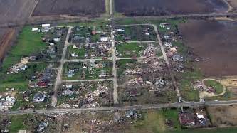 Illinois Tornado Survivors Pick Up The Pieces After Two Killed Daily
