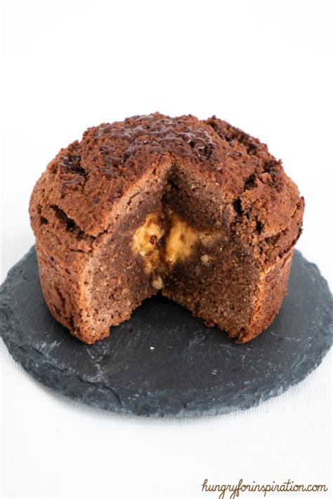 Share low carb keto recipes here! Chocolate Keto Mug Cake With Peanut Butter Core (Keto Dessert, Low Carb Desserts)