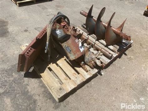 Buy Used Bobcat 30c Auger Drive Augers Box Trailer In Listed On