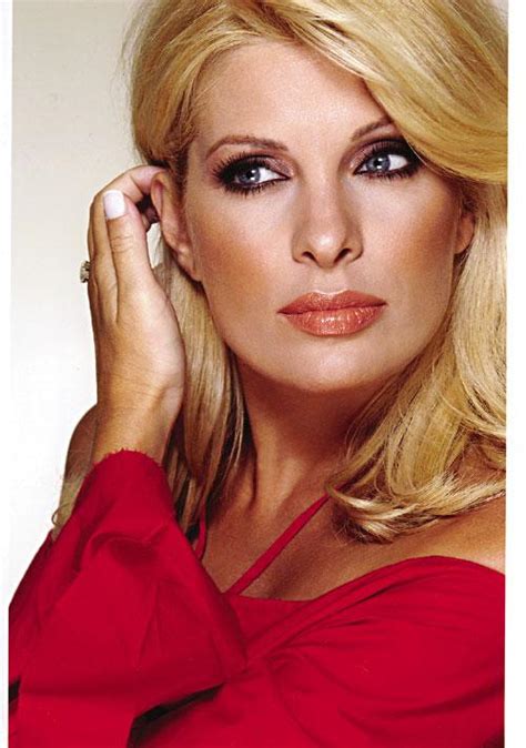 Η γιούλικα σκαφιδά είναι από τις πιο αγαπημένες ηθοποιούς του χώρου, όμως με την πρόσφατη ανάρτησή της στο instagram ανησύχησε τους fans της. Η Μενεγάκη «έπαιξε κρυφτό» με τον Λιάγκα πάνω στο πλοίο ...