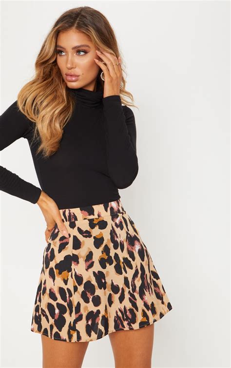 人気のファッションブランド！ Treat ürself Leopard Flare Mini Skirt Honeyhiraadir