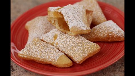 Satisfy your sweet tooth by indulging in some easy and delicious mexican desserts that everyone will love. How To Make Sopaipillas - Mexican Pastry Dessert With ...