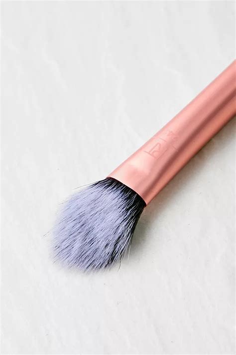 Real Techniques Brightening Concealer Brush Urban Outfitters Uk
