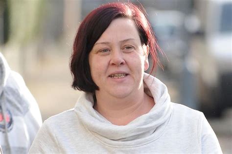 White Dee Wont Move Out Of Benefits Street House Despite Her Rocketing