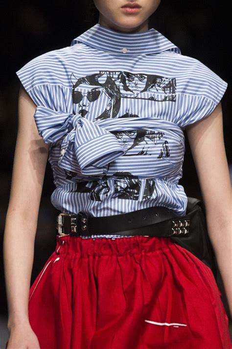 Prada Spring 2018 Fashion Show Details The Impression Fashion Week