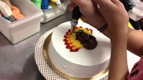 What a wonderful turkey cake.perfect for any thanksgiving celebration! Turkey Cake Decoration | Turkey cake, Cake decorating ...
