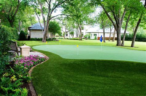 8 Amazing Southern Lawns Southern Living