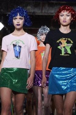 Entdecke rezepte, einrichtungsideen, stilinterpretationen und andere ideen zum ausprobieren. Giallo il colore della Z Generation - Beauty - D.it Repubblica