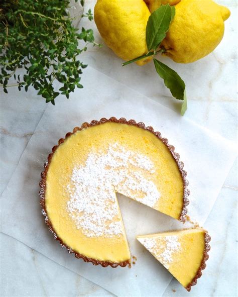 The tart is best served at room temperature, not hot and not too cold. THE ULTIMATE LEMON TART - TARTE AU CITRON - HatiBon ...