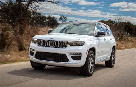 2022 Grand Cherokee 4xe Review Electrifying Jeeps Luxury Suv