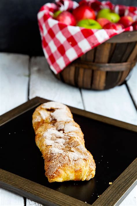 Easy Apple Strudel Puff Pastry