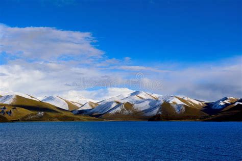 Tibet Snow Mountain Lake Stock Photo Image Of Scenic 78149916