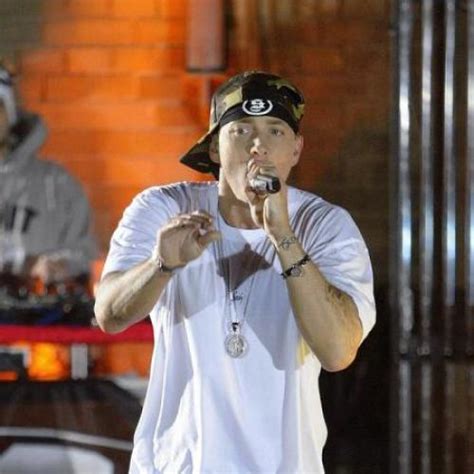 Eminem Takes First Youtube Award For Artist Of The Year