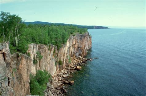 Filelake Superior North Shore Wikimedia Commons