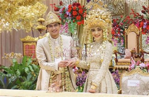 9 Pernikahan Artis Bertema Adat Palembang Terbaru Ria Ricis Dan Teuku Ryan