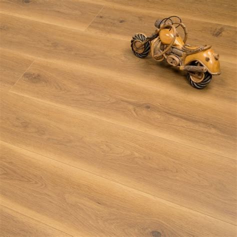 Windermere 8mm Laminate Flooring Traditional Oak 191m2