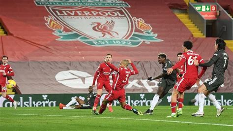 Fellaini got the nod up front with rooney injured. Liverpool Vs MU: Setan Merah di Titik Krusial