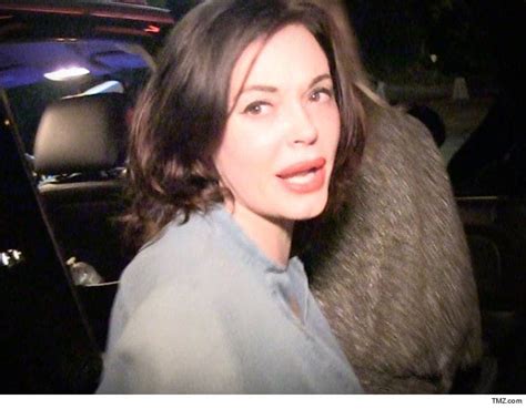 Rose McGowan Suspended From Twitter Over Harvey Weinstein Ben Affleck