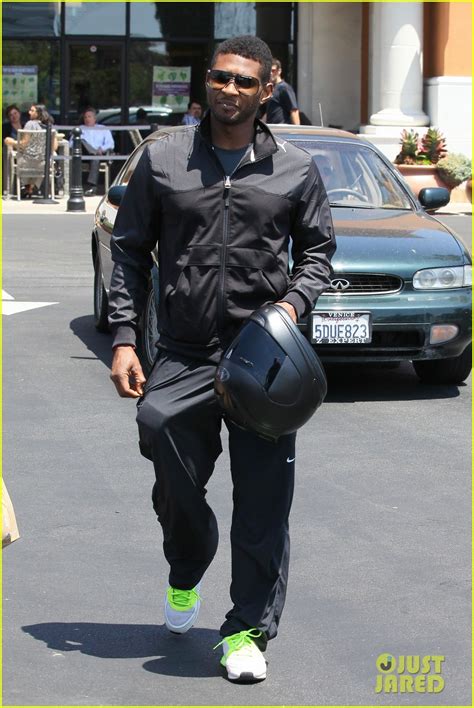 Photo Usher Steps Out After Stepsons Tragic Death 19 Photo 2694443
