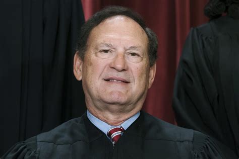 why does justice alito keep making things worse for the supreme court los angeles times