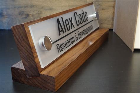 Personalized Desk Name Sign Office Nameplate Makes A By Garosigns