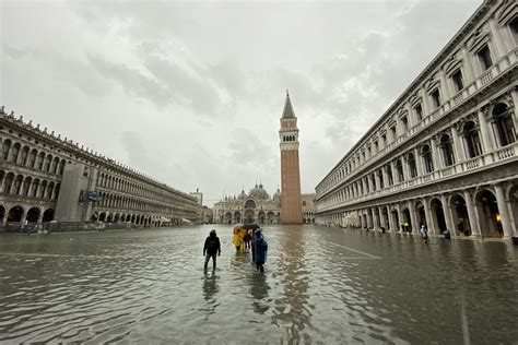 Venice Mayor Closes St Mark S Square After Second Catastrophic Floods