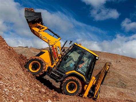 JCB Releases Compact Version Of 3CX Backhoe Loader