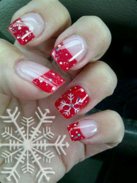 Unique spider gel nail design. Celebrate The Holiday Season with Christmas Nail Art - Hative