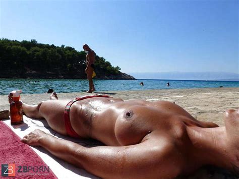 Nackte Titten Und Mehr Am Strand Zb Porn