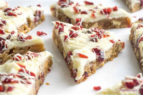 Cranberry Bliss Bars (Starbucks Copycat) | Foodtasia