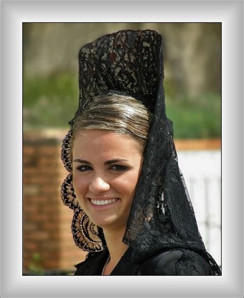 Mantilla Sparky Wears As Spanish Flamenco Dancer Spanish Fashion