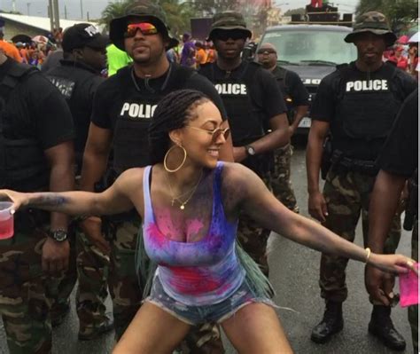 Keri Hilson Twerks On A Cop At Virgin Islands Carnival Video ~ Ooooooo La La