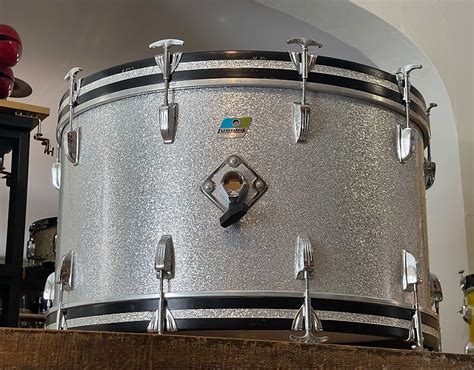 Vintage Ludwig 26 Silver Sparkle Bass Drum 14x26 6 Ply Reverb