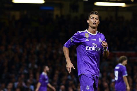 Cristiano Ronaldo Wants To Leave Real Madrid Managing Madrid