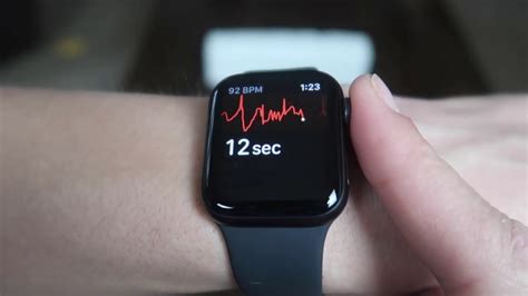 How To Use The Ecg Feature On Apple Watch Series 5 Youtube