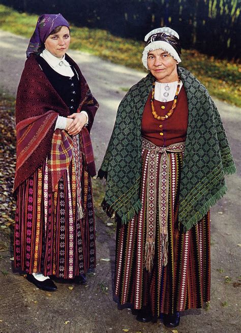 Folkcostumeandembroidery Zemgale Or Semigallian Costume Latvia