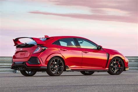 Anyone looking for a great compact car should put the 2020 honda civic on the list. The Honda Civic Type R on Sale Now Priced at $34,775 ...