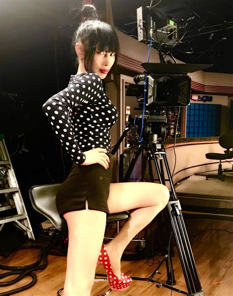 Bai Ling 白靈 On Twitter Just Me Showing Some Legs 👍ops 🤔likmy