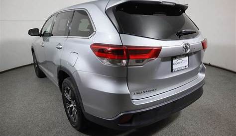 toyota highlander le and xle difference