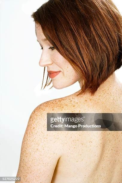Freckled Shoulders Photos Et Images De Collection Getty Images