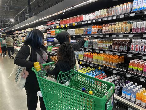 Amazon Fresh Opens For Business In Federal Way Federal Way Mirror