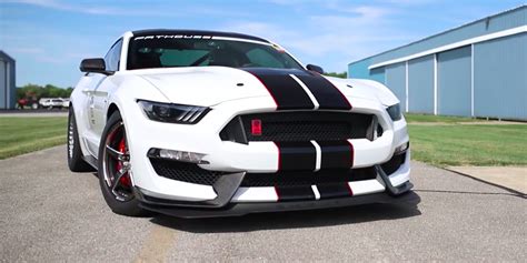 Twin Turbo Shelby Gt350r Goes 202 Mph In The Half Mile Video