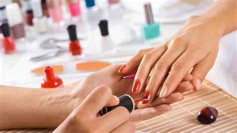 keep your manicure and pedicure fresh with these 5 tips abc13 houston