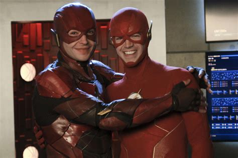 Justice Leagues Ezra Miller Made A Flash Cameo In Crisis On Infinite