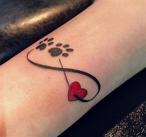 Pin By Leanne Kim On The Best Dogs Tattoo Pawprint Tattoo Heart
