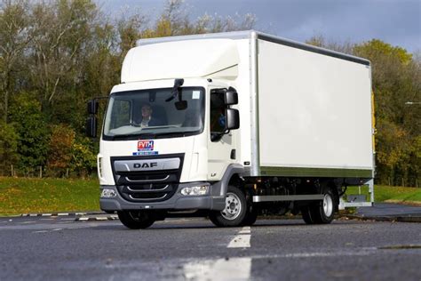 Daf Introduces New Range Of Drivelines For Its Lf Distribution Series