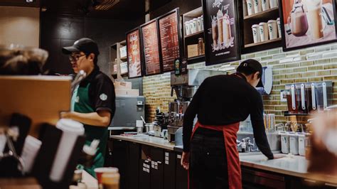 Strategi Pemasaran 4p Starbucks Corporation Pelajari Dan Terapkan Di