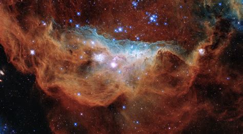 Nasa Releases Cosmic Reef Image To Mark Hubbles 30th Anniversary