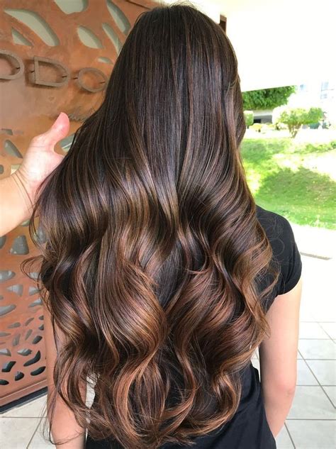 The Hottest Trends For Brown Hair With Highlights To Nail